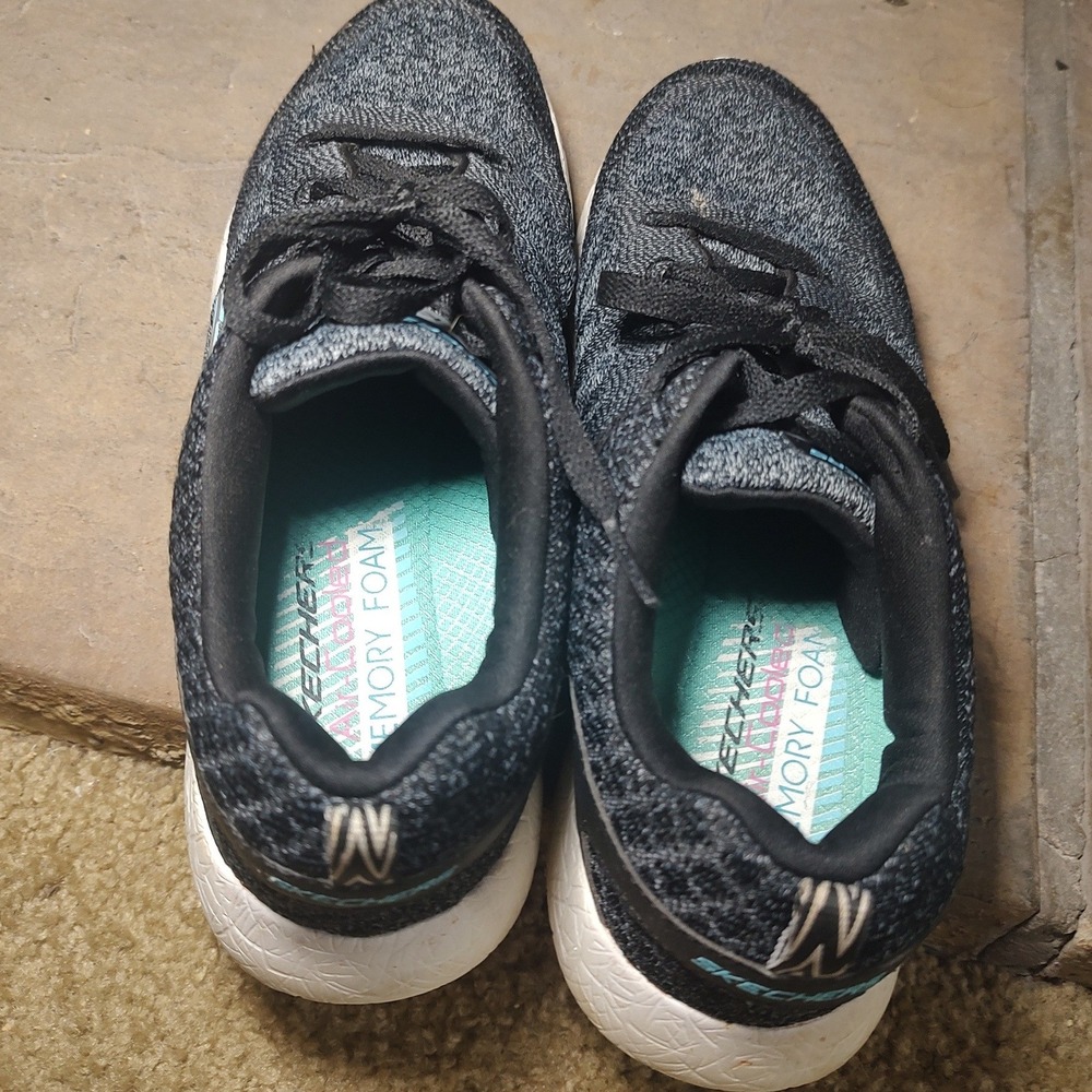Skechers Womens Air-Cooled‎ Memory Foam Black Grey Knit Athletic Sneakers - Picture 3 of 5